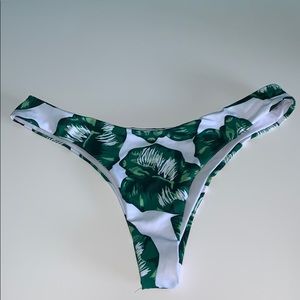 cheeky bikini bottoms